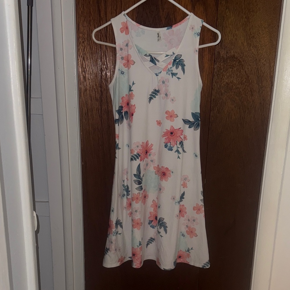 🌸 Mudd XS Floral Midi Dress – Crisscross Front | Boho Vibes 🌸